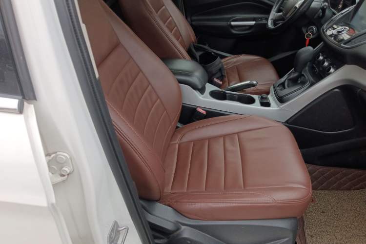 Used Ford Kuga 2013 1.6L GTDi Two-Wheel-Drive Comfort Model
