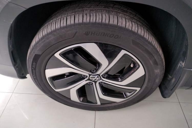 Used Volkswagen Tharu 2023 300TSI Two-Wheel-Drive Full Moon Edition
