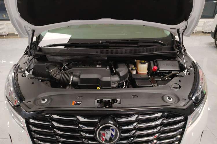 Used Buick GL8 2023 ES Lu Zun Deluxe and Yue Edition
