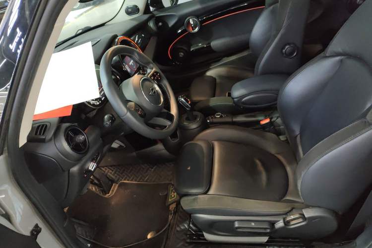 Used MINI MINI 2023 2.0T COOPER S Artist