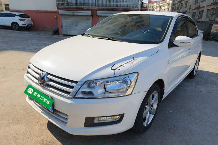 Used Volkswagen Santana 2015 1.4L Manual Comfort Edition