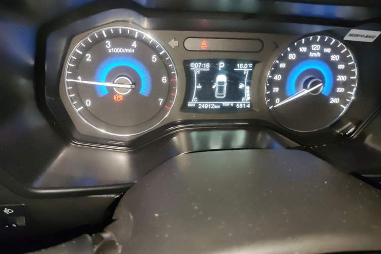 Used Dongfeng Fengon 580 2017 1.5T CVT Luxury Model
