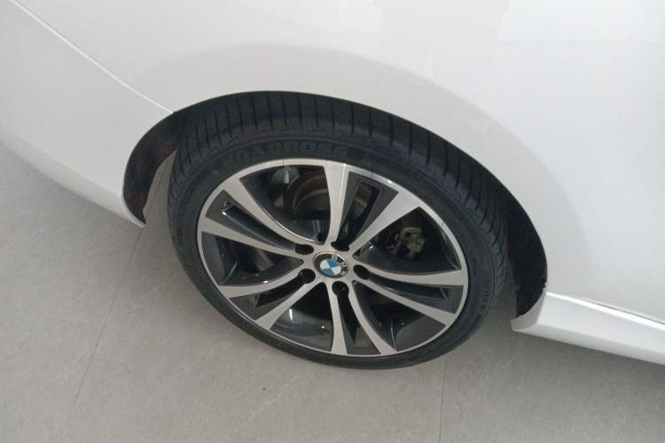 Used BMW 2 Series (Import) 2019 225i Convertible Coupe Sports Design Package