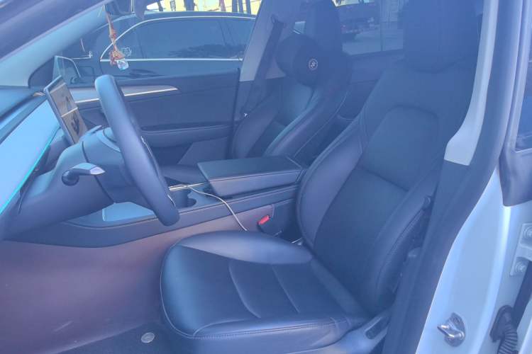 Used Tesla Model Y 2024 Rear-Wheel-Drive Version
