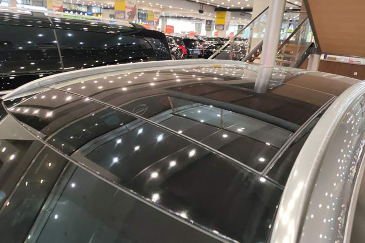 Used Mercedes-Benz GLC 2019 Facelift GLC 260 L 4MATIC Luxury Model
