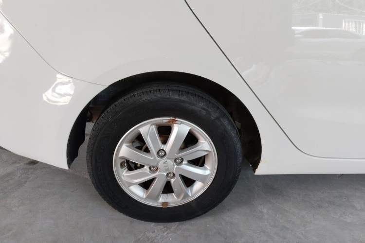 Used Kia K2 2015 Sedan 1.4L MT GLS
