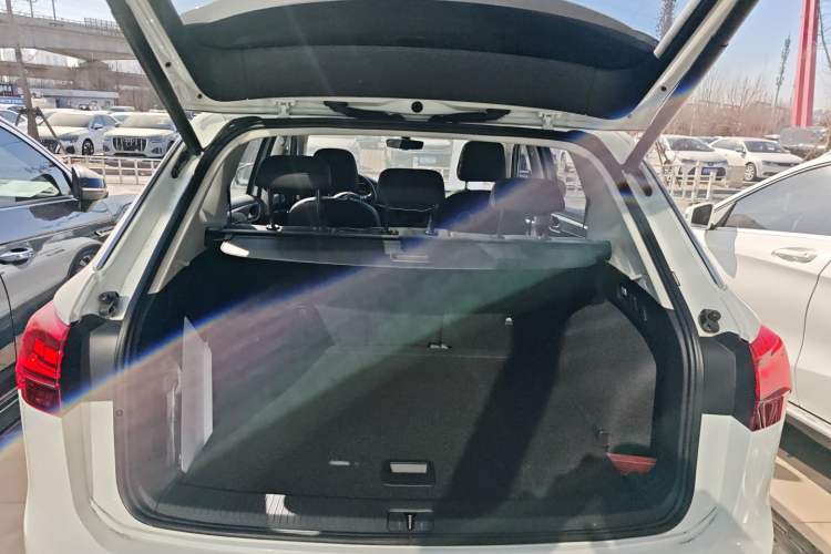 Used Volkswagen Tayron 2021 330TSI Two-Wheel-Drive 3rd Anniversary Limited Edition