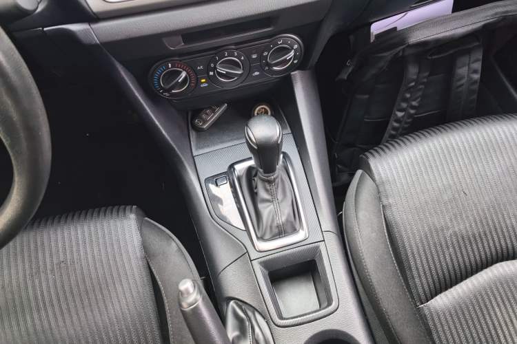 Used Mazda Mazda 3 Axela 2016 Sedan 1.5L Automatic Comfort Model