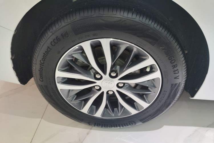 Used Buick GL8 2023 ES Lu Zun Comfort Model
