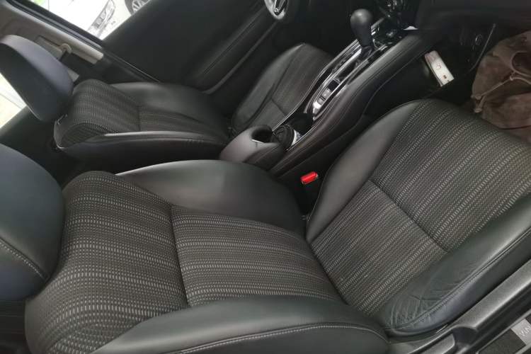 Used Honda Vezel 2015 1.8L CVT 2WD Elite Model
