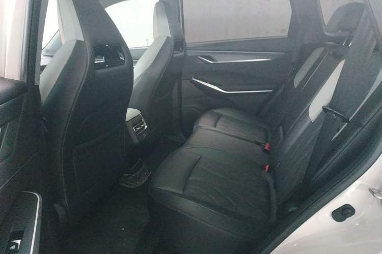 Used Changan CS75 PLUS 2024 3rd Generation Champion Edition 1.5T Intelligent Drive Dynamic Model
