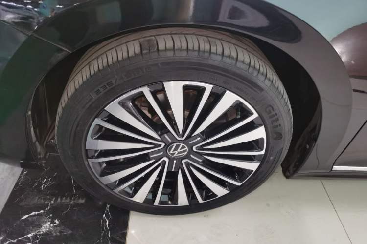 Used Volkswagen Passat 2021 330TSI Luxury Edition
