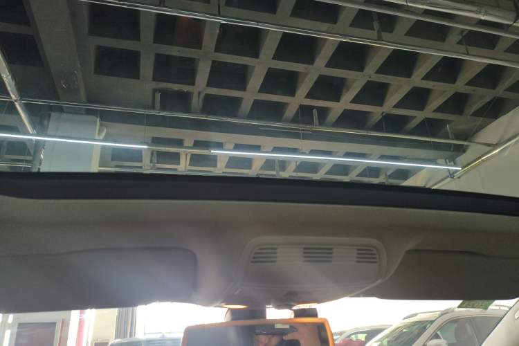 Used Volkswagen Magotan 2015 Travel Edition 2.0 TSI Comfort Version
