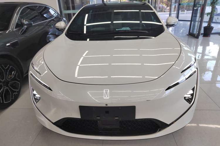 Used  12 2025 Ultra Extended-Range Edition