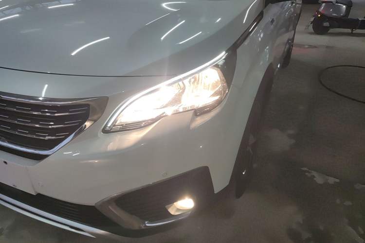 Used Peugeot 5008 2017 380THP 7-Seater Elite Edition
