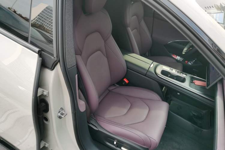 Used Xiaomi Auto SU7 2024 Rear-Drive Long-Range Intelligent Driving Version
