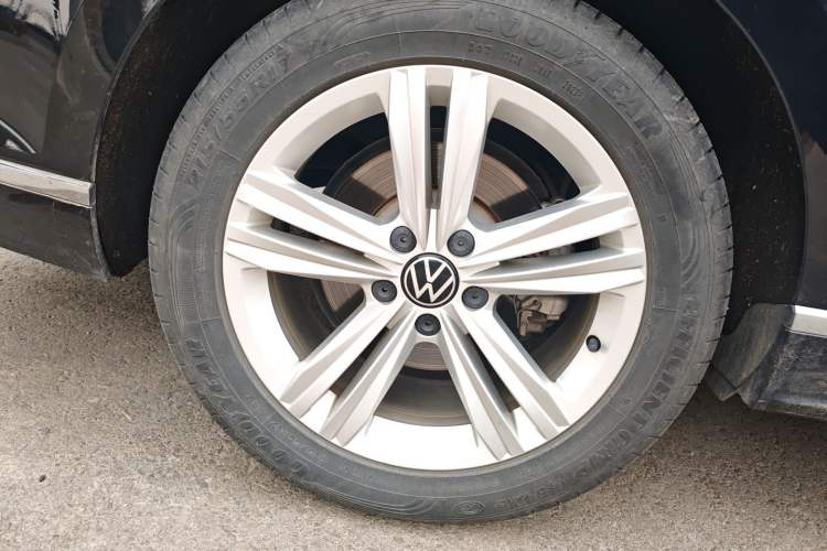 Used Volkswagen Magotan 2023 2 Million Units Limited-Edition 280TSI DSG Comfort Version
