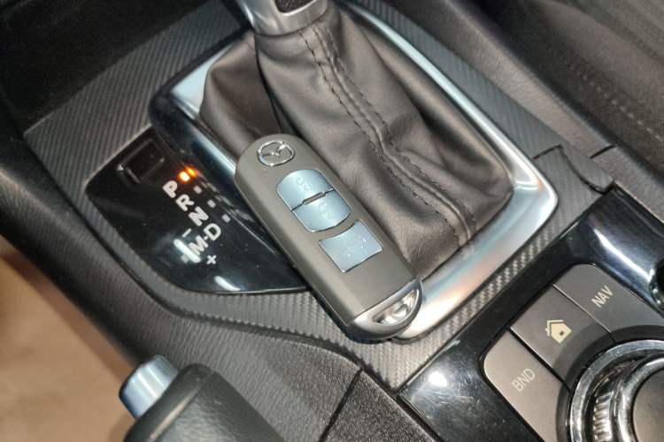 Used Mazda Mazda 3 Axela 2016 Sedan 1.5L Automatic Comfort Model
