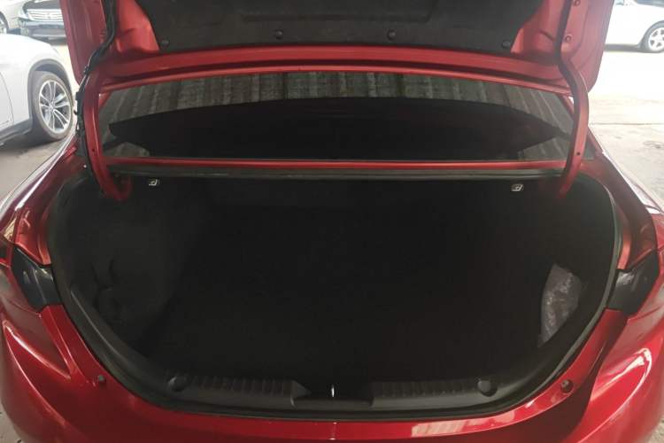 Used Mazda Mazda 3 Axela 2017 Sedan 1.5L Manual Comfort Model Emission Standard China V
