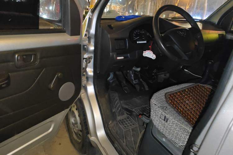 Used Wuling Rongguang 2021 1.5L Extended Standard-Size Window-Sealed Vehicle Air-Conditioned 2-Seater L3C