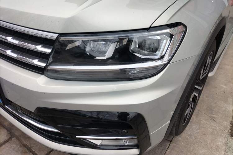 Used Volkswagen Tiguan L 2021 330TSI Automatic Two-Wheel Drive R-Line Enhanced Edition
