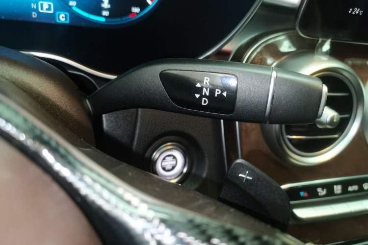 Used Mercedes-Benz GLC 2020 Facelift GLC 300 L 4MATIC Dynamic Edition