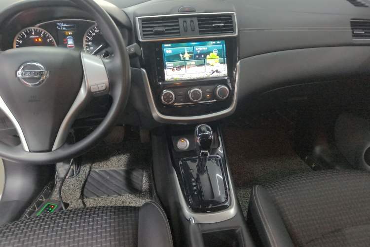 Used Nissan Tiida 2019 1.6L CVT Smart Enjoyment Version China VI Standard
