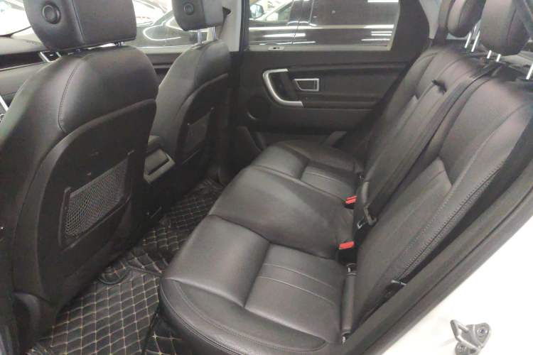 Used Land Rover Discovery Sport 2018 240 PS SE Version