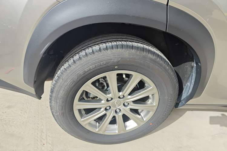 Used Lexus NX 2015 200 Front-Wheel Drive X-Trail SE Edition