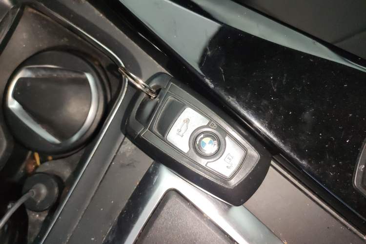 Used BMW 3 Series 2016 320Li Fashion Model
