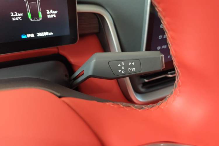 Used  eπ008 2024 636Max All-Electric Version 6 Seats
