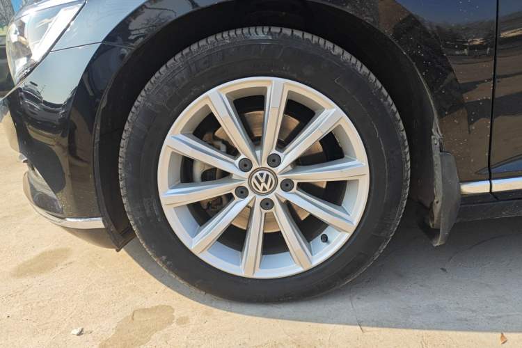 Used Volkswagen Magotan 2018 330TSI DSG Advanced Model
