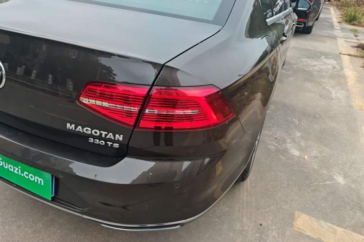 Used Volkswagen Magotan 2018 330TSI DSG Luxury Model
