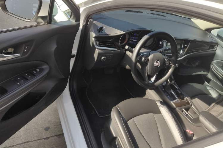 Used Buick Verano 2018 Sedan 20T Dual-Clutch Leading Model