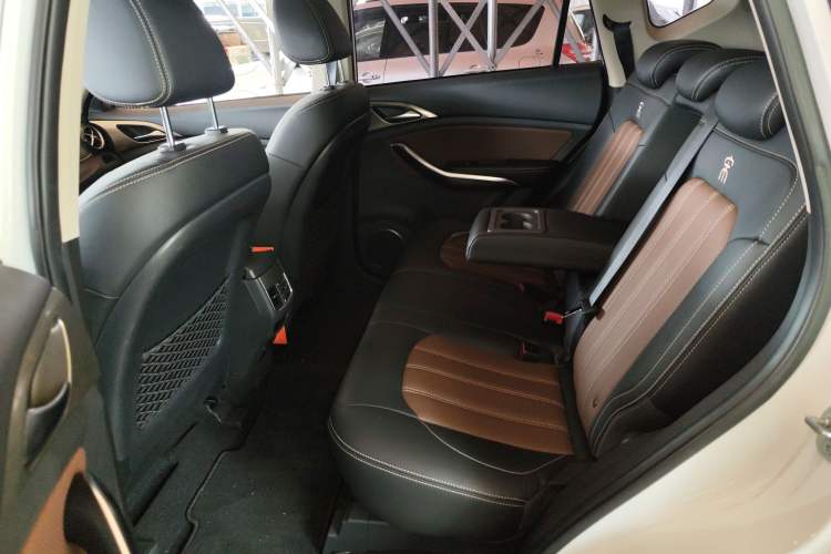 Used BYD Song New Energy 2017 Song DM 1.5TID All-Wheel Drive Prestige Model
