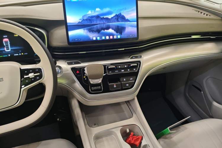 Used Roewe iMAX8 New Energy 2025 1.5T DMH Lu Zun Deluxe Edition