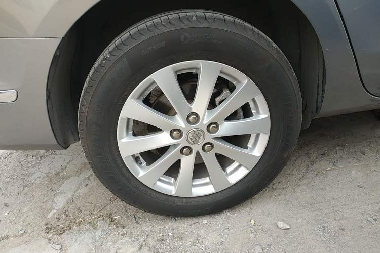 Used Buick GL8 2018 28T Comfort Model China VI Standard
