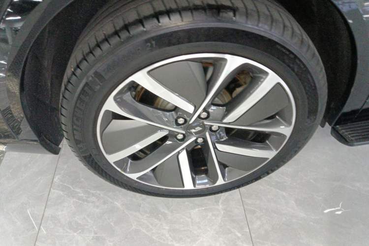 Used Li Auto L9 2022 Max model
