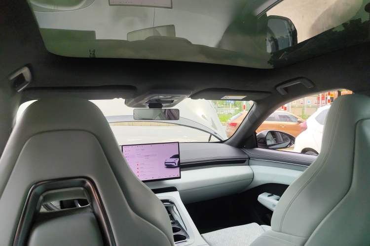 Used Zeekr 001 2025 WE Edition 100 kWh Rear-Wheel Drive
