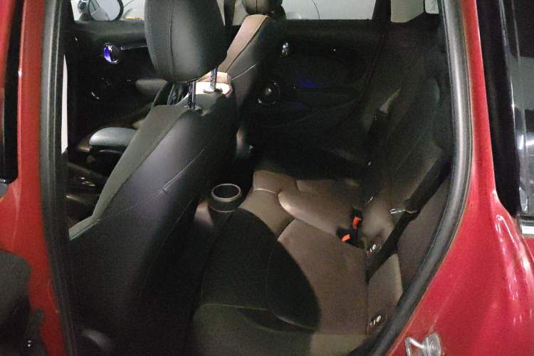 Used  MINI 2016 2.0T COOPER S Pioneer Edition Five-Door Model
