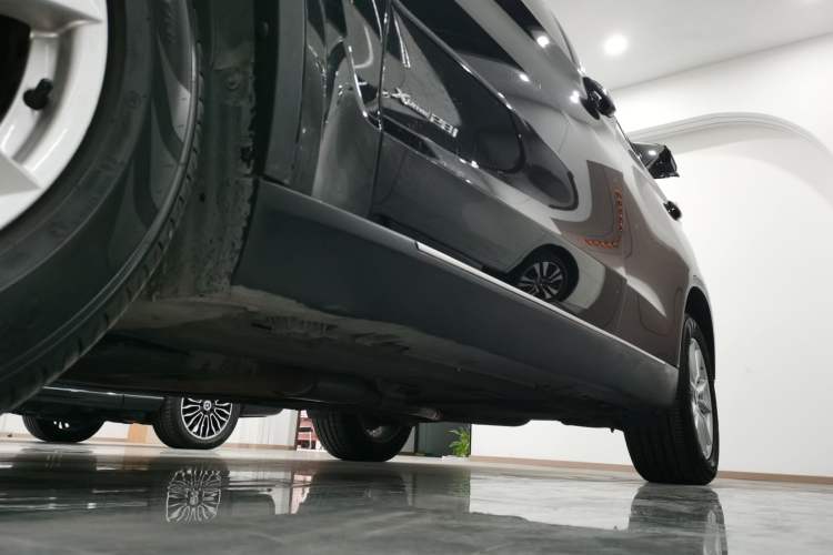 Used BMW X5 2015 xDrive28i
