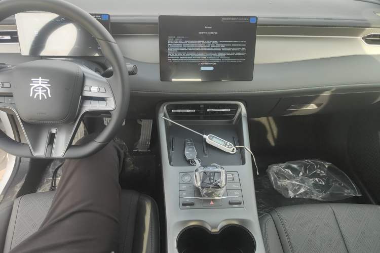 Used BYD Qin PLUS 2025 DM-i Smart Drive 55KM Leading Model
