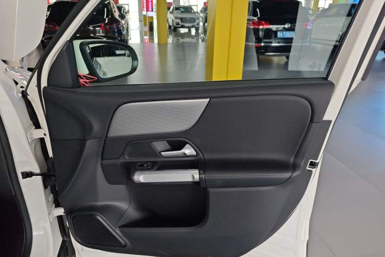 Used Mercedes-Benz GLB 2024 GLB 200 Dynamic Edition
