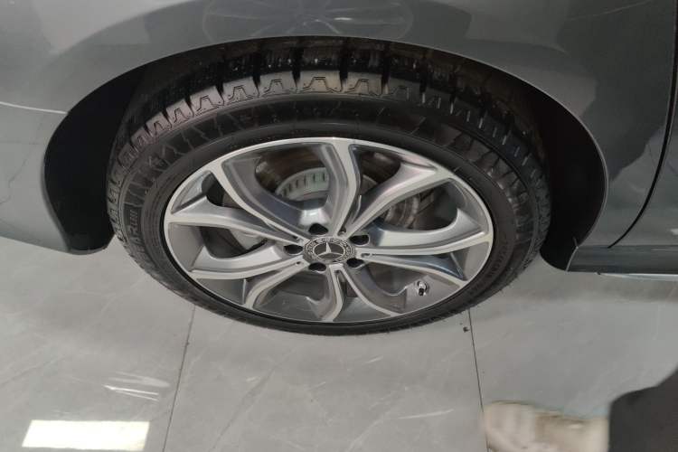 Used Mercedes-Benz E-Class 2020 Restyled E 300 L Sporty and Stylish Edition