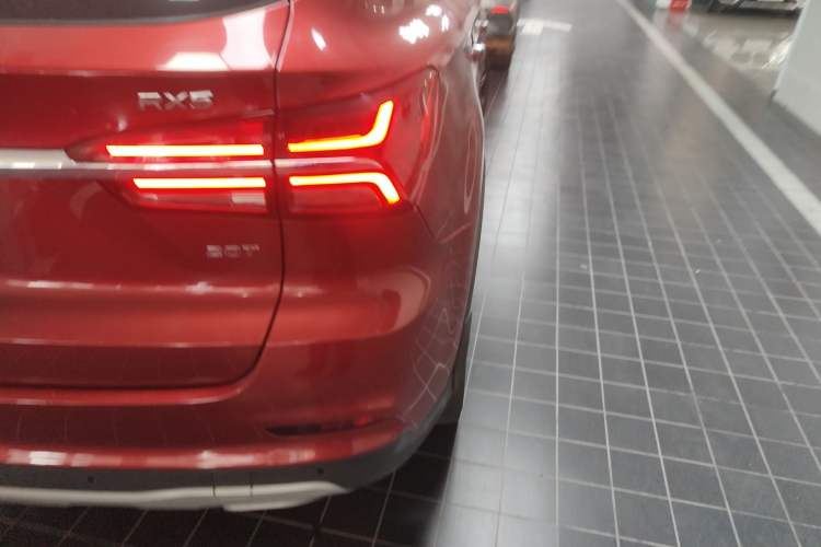 Used Roewe RX5 2016 20T Two-Wheel Drive Automatic Internet Smart Edition