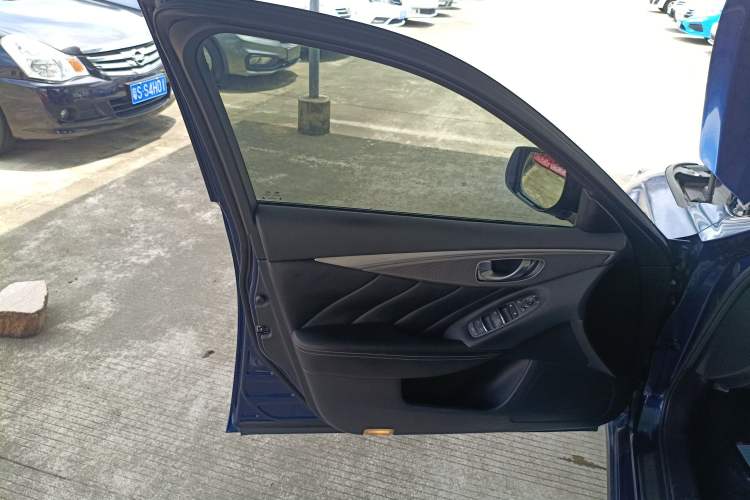 Used Infiniti Q50L 2016 2.0T Enjoyment Edition
