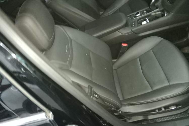 Used Cadillac XT6 2021 2.0T Six-Seater Four-Wheel-Drive Luxury Version
