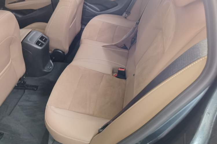 Used Buick Regal 2019 28T Luxury Edition China VI
