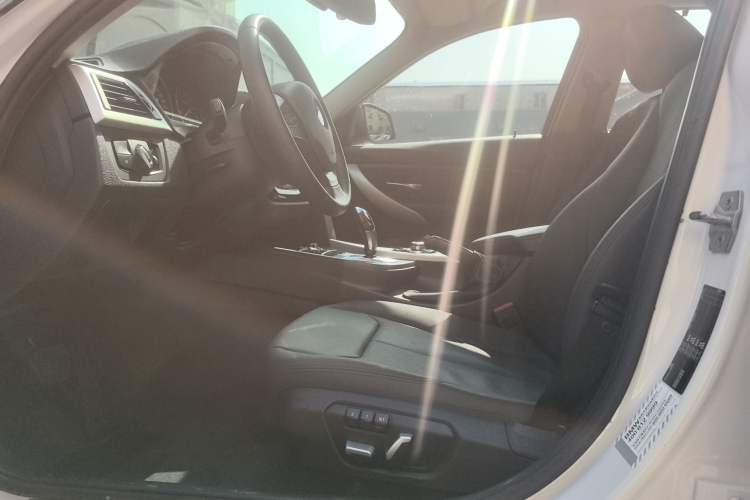 Used BMW 3 Series 2016 320Li Fashion Model
