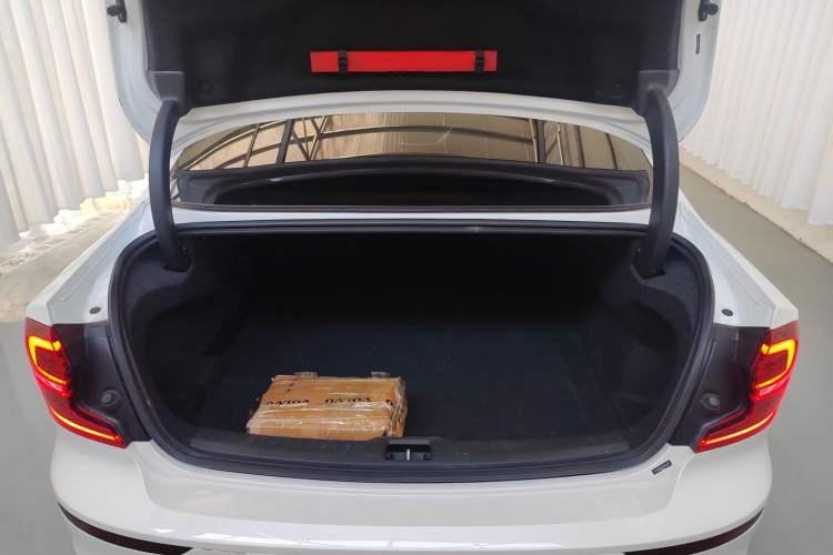 Used Volvo S60 2020 T5 Zhiya Sport Edition
